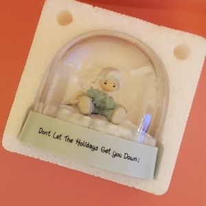Vtg. Precious Moments Holiday Snowglobes